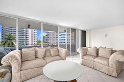 Picture of 11 Island Ave # 512, Miami Beach, FL 33139