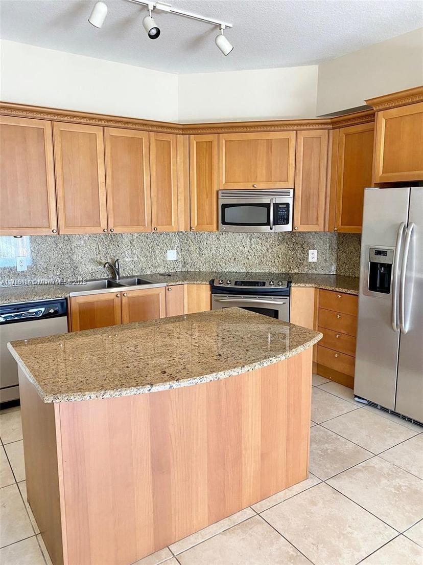 Picture of 55 Merrick Way # 842, Coral Gables FL 33134