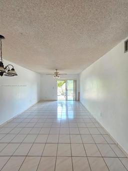 Picture of 1900 W 54Th St # 120, Hialeah, FL 33012