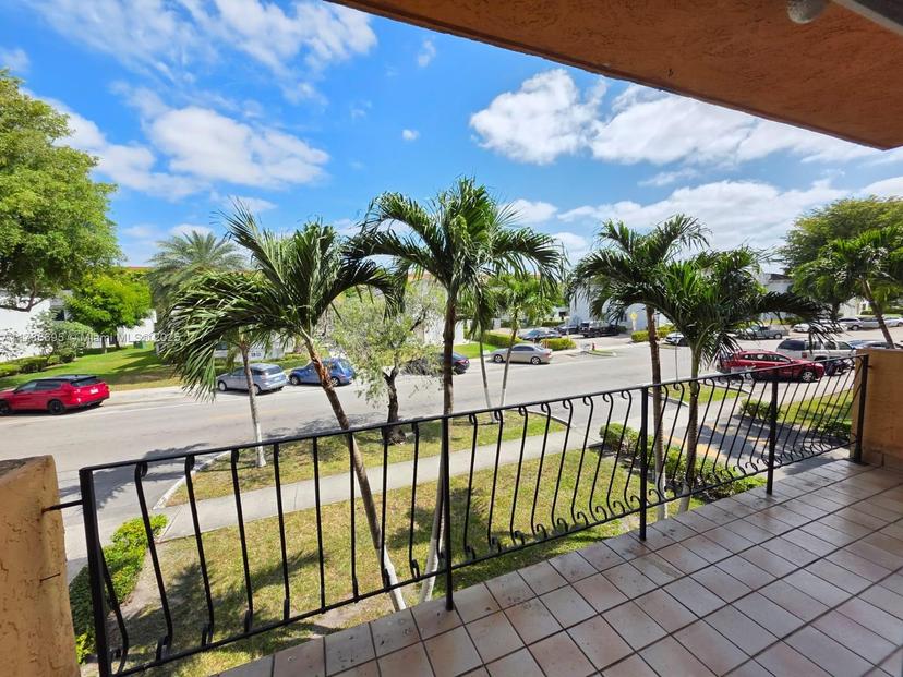 Picture of 1900 W 54Th St # 120, Hialeah FL 33012