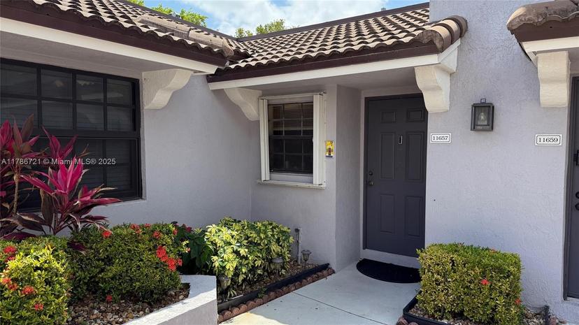 Picture of 11657 NW 11Th St, Pembroke Pines FL 33026