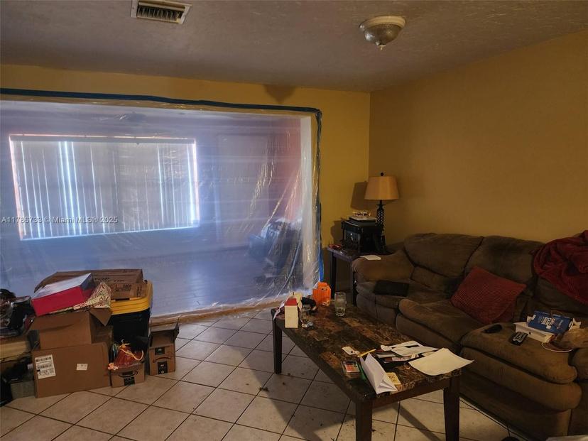 Picture of 210 Queens Ct, Other City - In The State Of Florida FL 32937