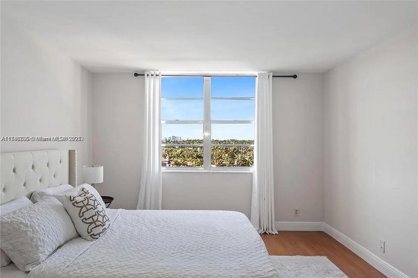 Picture of 6770 Indian Creek Dr # 8E, Miami Beach FL 33141