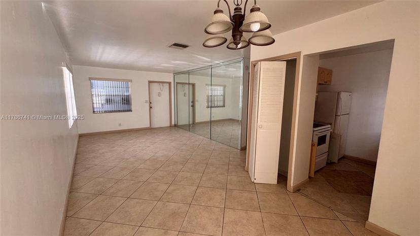 Picture of 3856 S Cir Dr # 3, Hollywood FL 33021