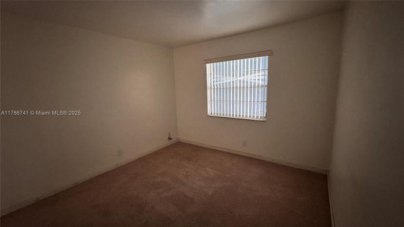 Picture of 3856 S Cir Dr # 3, Hollywood FL 33021