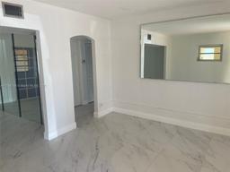 Picture of 971 E 18Th St, Hialeah, FL 33013