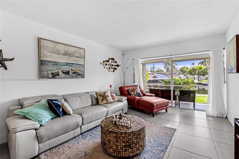 Picture of 455 Paradise Isle Blvd # 106, Hallandale Beach FL 33009