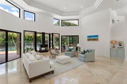 Picture of 6821 SW 104Th St, Pinecrest, FL 33156