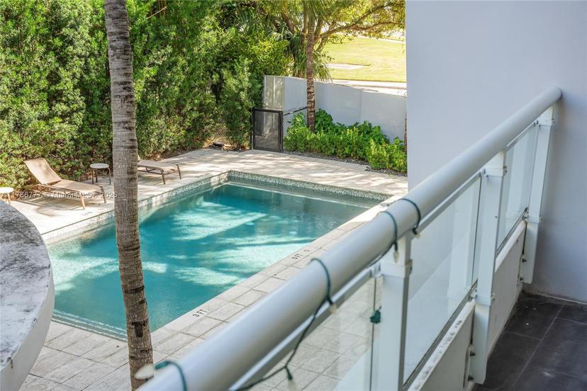 Picture of 2020 Prairie Ave # 205, Miami Beach FL 33139