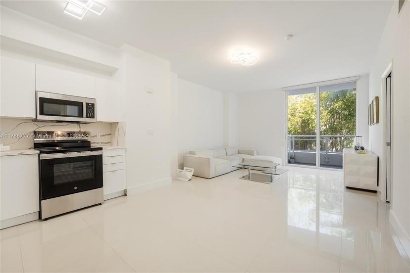 Picture of 2020 Prairie Ave # 205, Miami Beach FL 33139