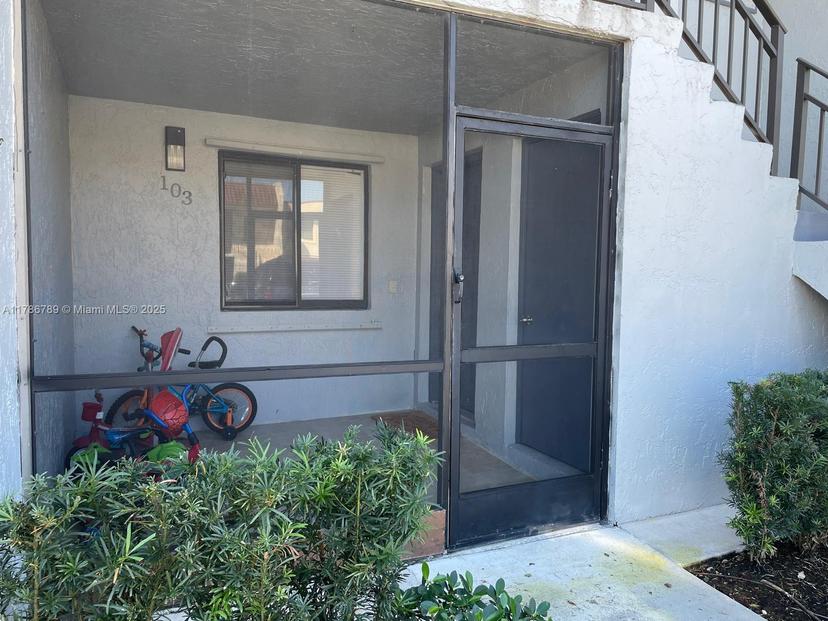 Picture of 16501 Blatt Blvd # 103, Weston FL 33326