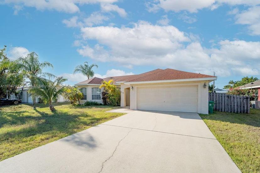 Picture of 313 SE Husted Ter, Port St. Lucie FL 34983