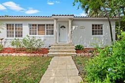 Picture of 541 Lenape Dr, Miami Springs, FL 33166