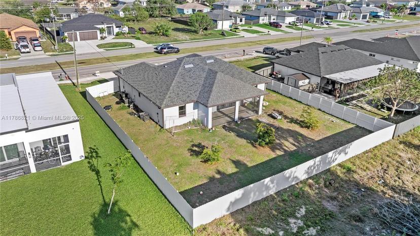 Picture of 224 Chiquita Blvd N, Cape Coral FL 33993
