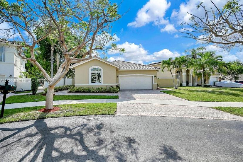 Picture of 4643 NW 94Th Pl, Doral FL 33178