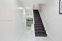 Picture of 5001 Riverside Dr # 303, Coral Springs, FL 33067