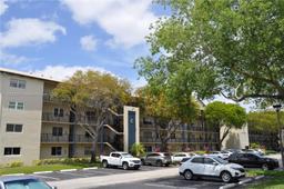 Picture of 700 SW 128 Ave # 106C, Pembroke Pines, FL 33027