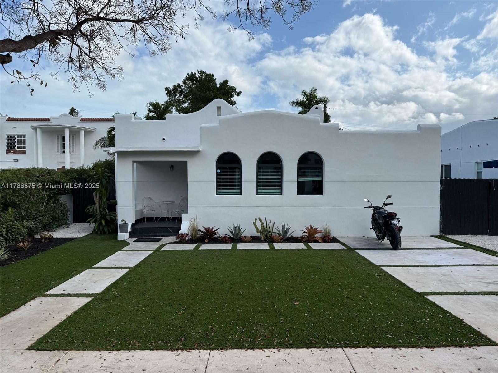 Picture of 2360 SW 12Th St, Miami, FL 33135