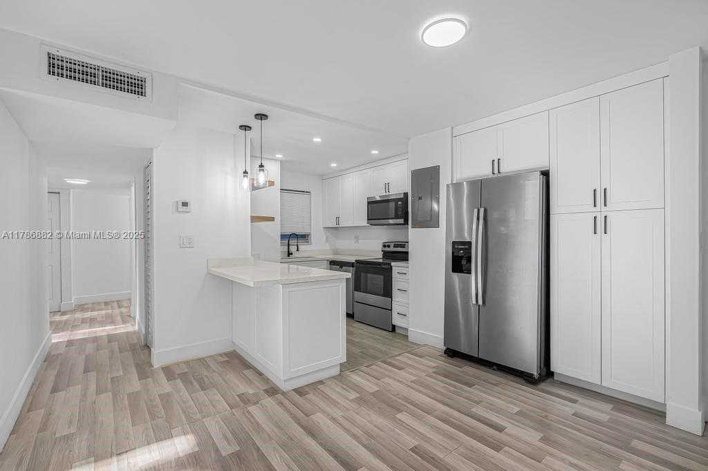 Picture of 110 Fontainebleau Blvd # 202, Miami, FL 33172