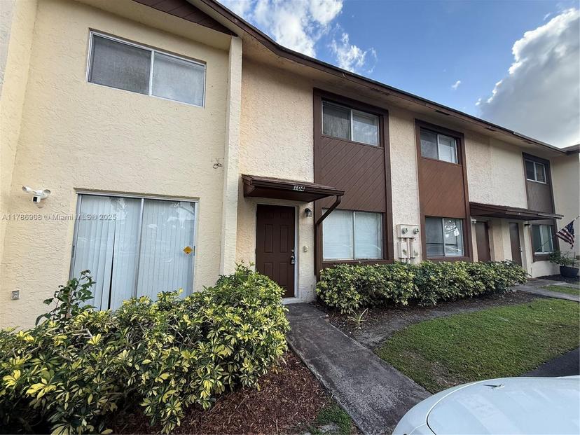 Picture of 6627 Winfield Blvd # C, Margate FL 33063