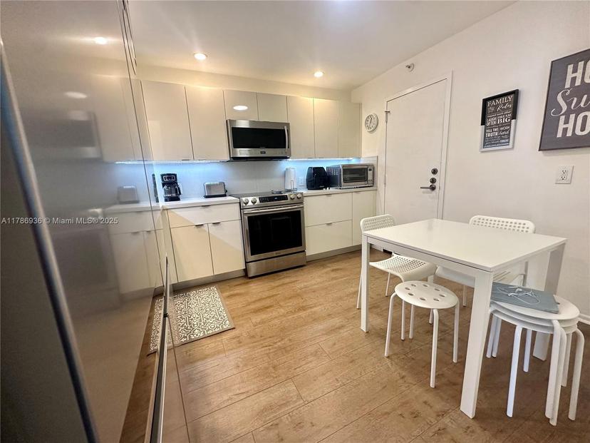 Picture of 575 Crandon Blvd # 707, Key Biscayne FL 33149