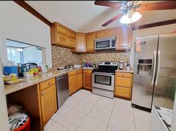 Picture of 1660 NE 191St St # 1, Miami, FL 33179