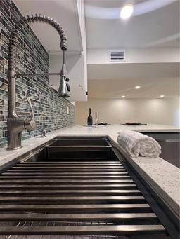 Picture of 6405 SW 116 Pl, Miami, FL 33173