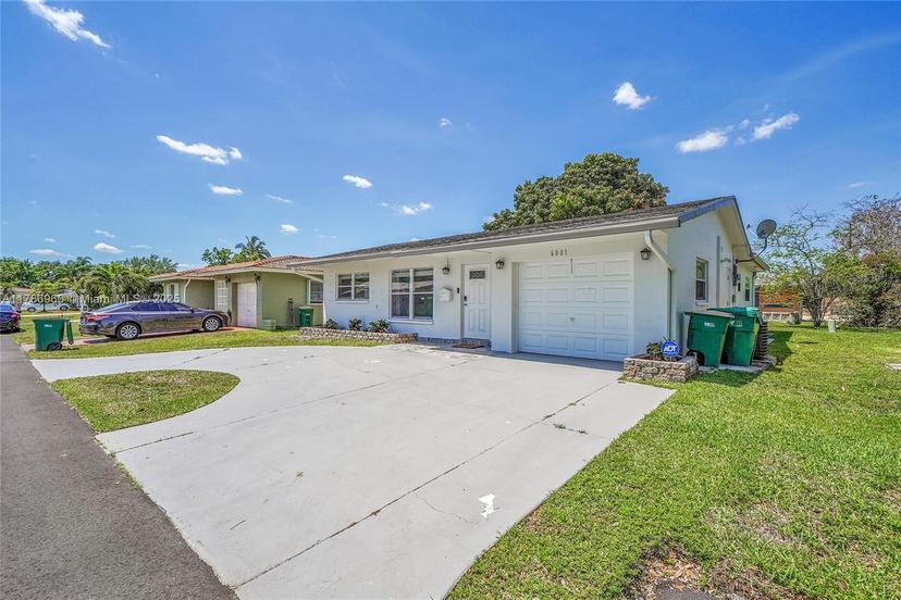 Picture of 6001 NW 66Th Ter, Tamarac FL 33321