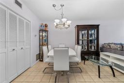 Picture of 3800 Hillcrest Dr # 210, Hollywood, FL 33021