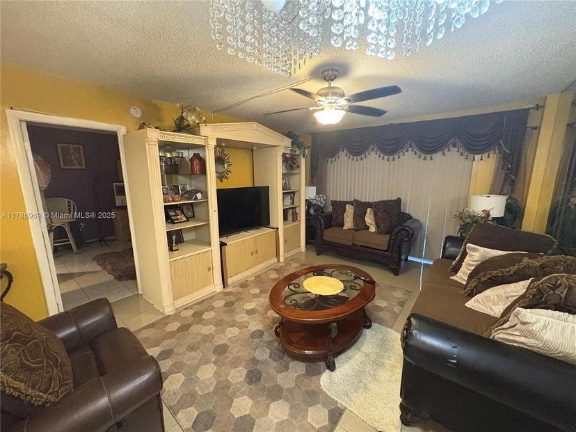 Picture of 4152 Inverrary Dr # 303, Lauderhill FL 33319