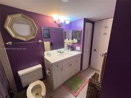 Picture of 4152 Inverrary Dr # 303, Lauderhill, FL 33319