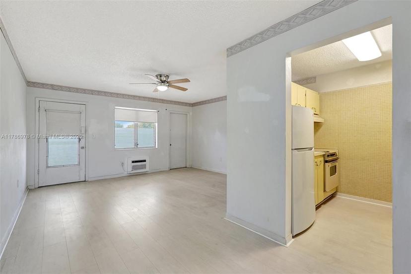 Picture of 15610 NE 6Th Ave # 34D, Miami FL 33162