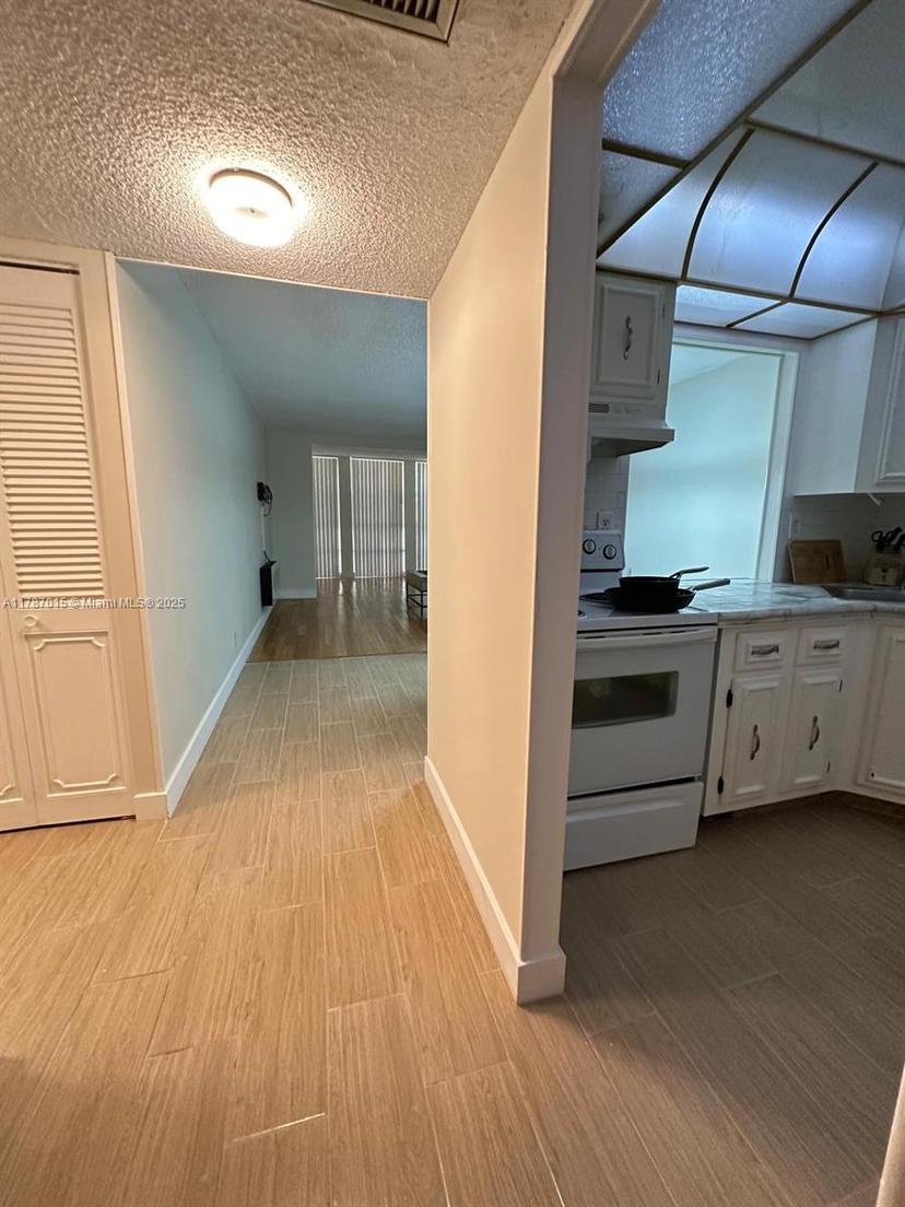 Picture of 851 Three Islands Blvd # 114, Hallandale Beach FL 33009