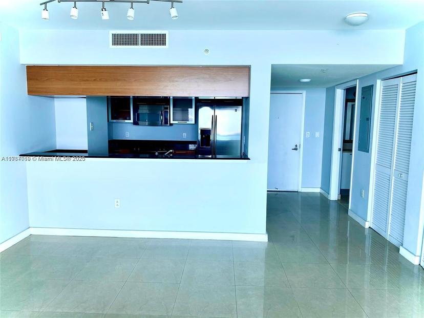 Picture of 1800 N Bayshore Dr # 2903, Miami FL 33132