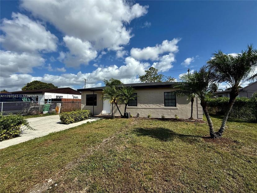 Picture of 2941 NW 154Th Ter, Miami Gardens FL 33054