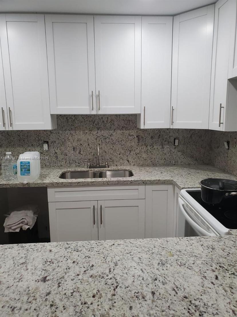 Picture of 13745 SW 84Th St # A, Miami FL 33183