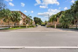 Picture of 17455 NW 75Th Pl # 107, Hialeah, FL 33015