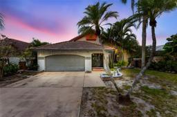 Picture of 675 NW 38Th Ter, Deerfield Beach, FL 33442