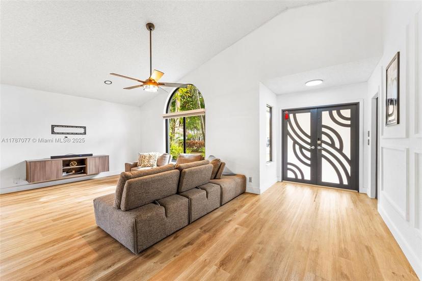 Picture of 675 NW 38Th Ter, Deerfield Beach FL 33442