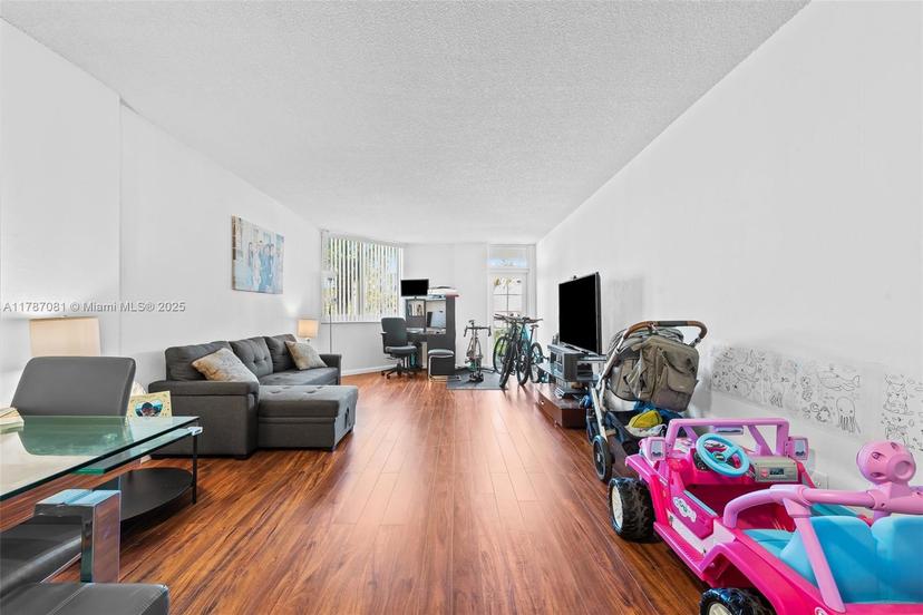 Picture of 19380 Collins Ave # 226, Sunny Isles Beach FL 33160