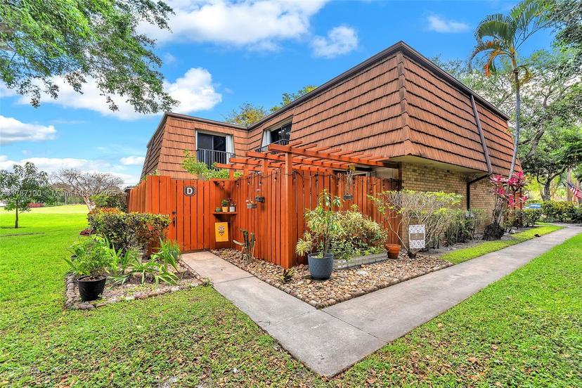 Picture of 9153 SW 23Rd St # D, Davie FL 33324