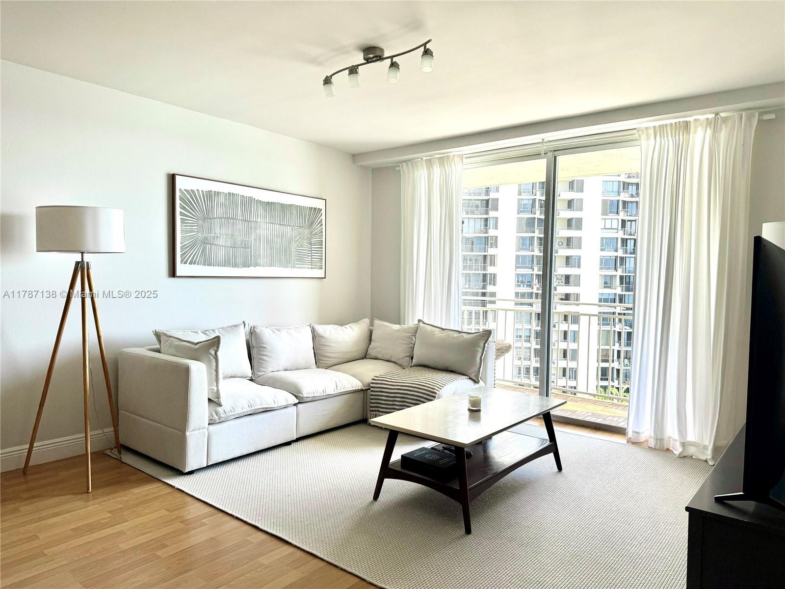 Picture of 770 Claughton Island Dr # 1405, Miami, FL 33131