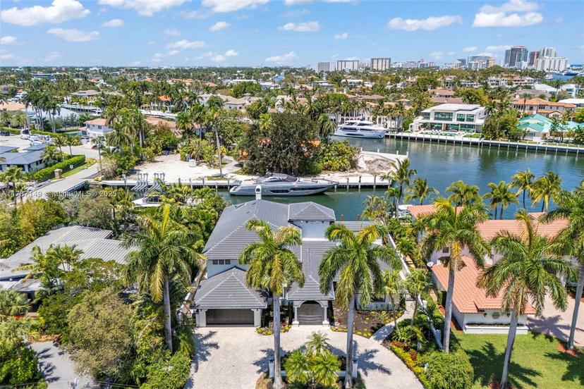 Picture of 2561 Lucille Dr, Fort Lauderdale FL 33316