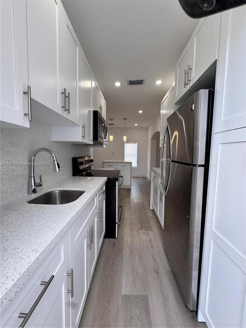 Picture of 4783 NW Flagler Ter, Miami FL 33126