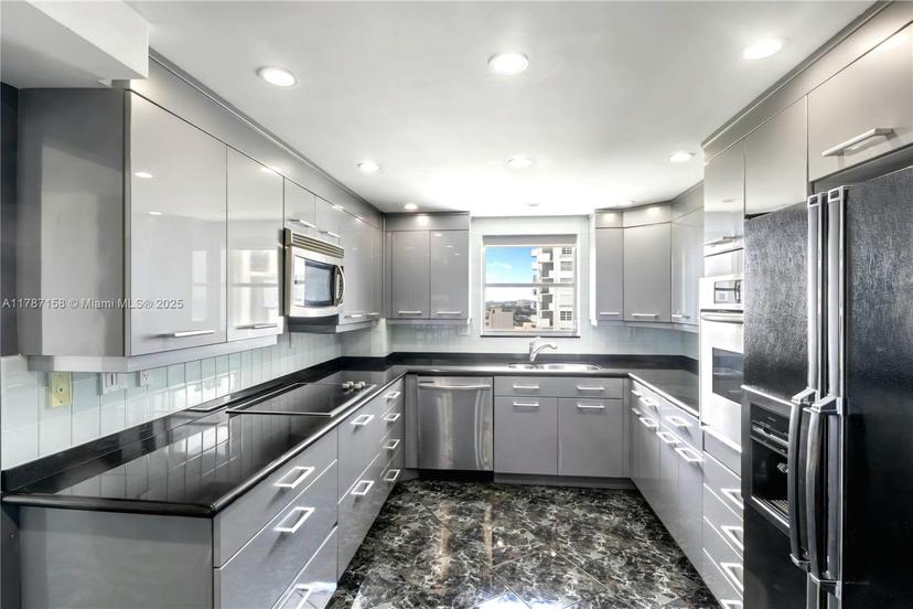 Picture of 2750 NE 183Rd St # 1805, Aventura FL 33160