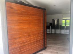 Picture of 10630 NW 19Th Pl, Pembroke Pines, FL 33026