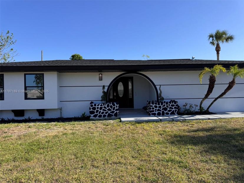 Picture of 20295 Lorenzo Ave, Port Charlotte FL 33952