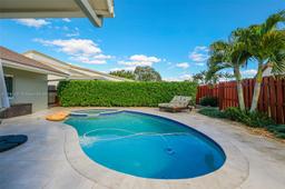Picture of 16780 Redwood Way, Weston, FL 33326