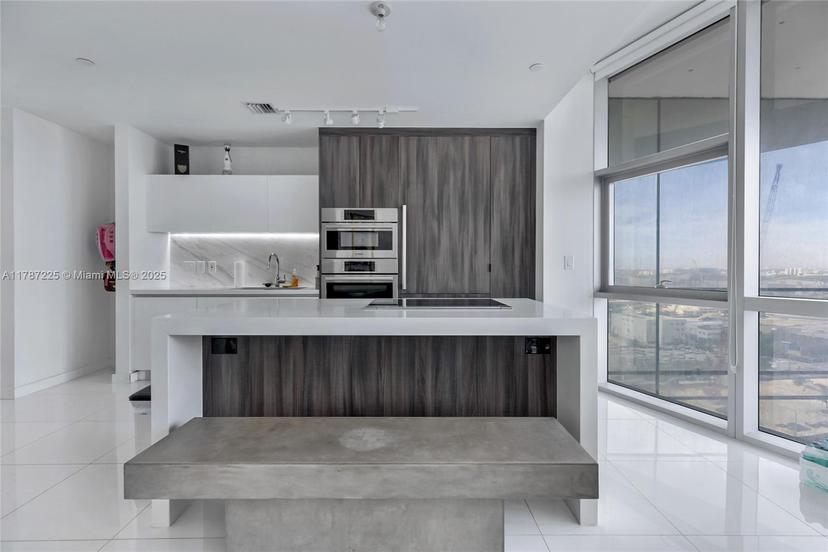 Picture of 851 NE 1 Ave # 1202, Miami FL 33132