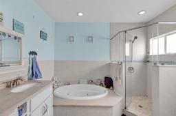 Picture of 460 Lime Dr, Key Largo, FL 33037